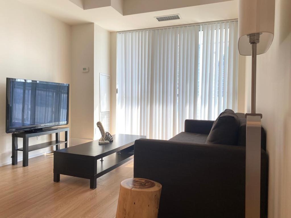 Grand View 2Br/2Ba Condos Cn Tower,Union,Tiff/Mtcc 多伦多 外观 照片